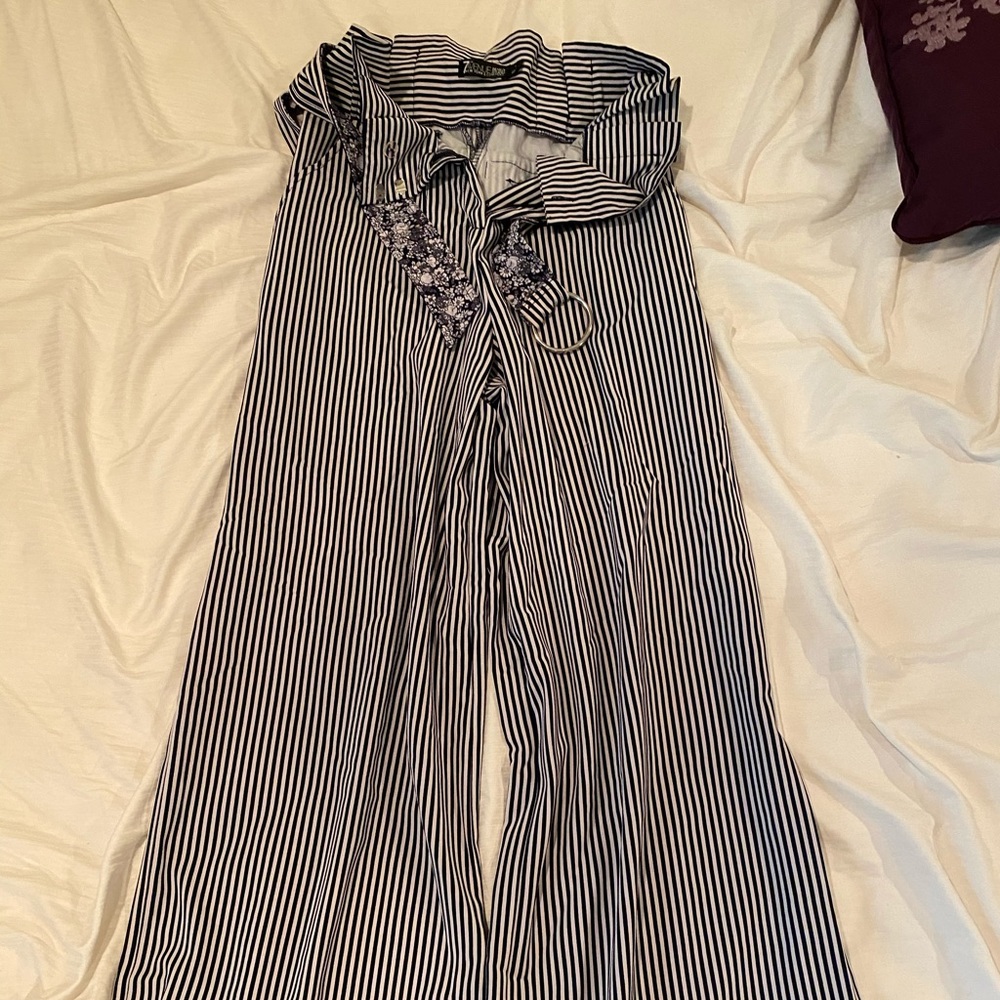 New York and Company Wide leg women’s trousers